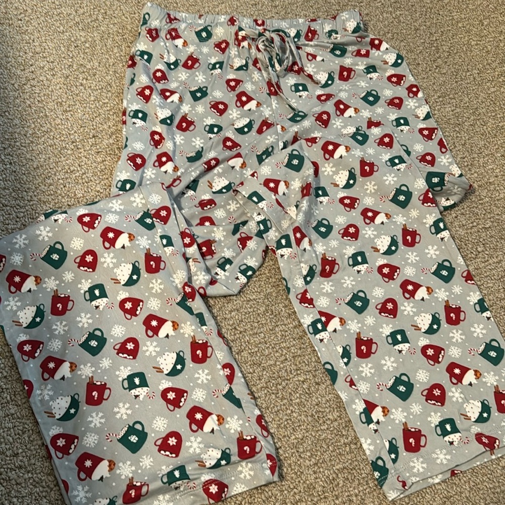Merry Makers Women’s S Pajama Pants with Hot Cocoa